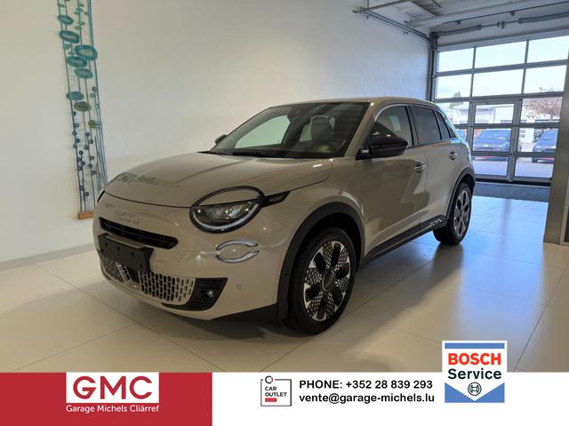 Fiat 600 - La Prima Hybrid 1.2 T3 81 kW (110 PS) DCT Klimaautomatik, Massagesitz, Sitzheizung, elektrisch verstellbarer Fahrersitz, Radio, DAB, Apple CarPlay, Android Auto, Navigationssystem, 18 Zoll Leichtmetallfelgen, uvm.