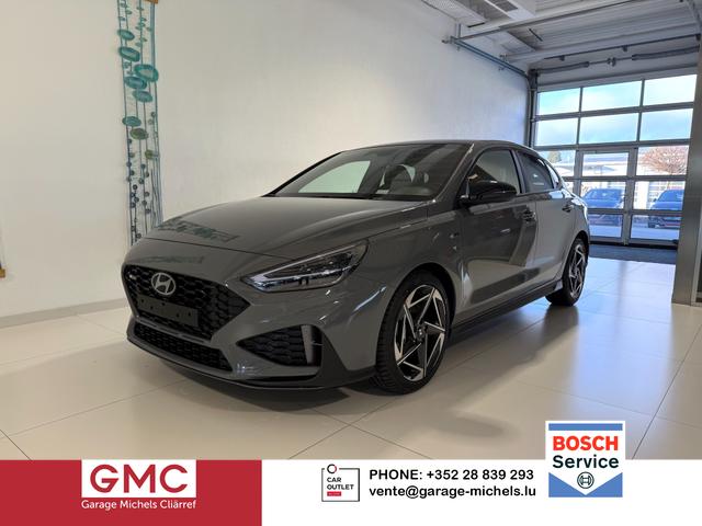 Hyundai i30 - N Line 1.5 T-GDI DCT 48V 103 kW (140 PS) Adaptiver Tempomat, Sitz-Paket, Lenkradheizung, Sitzheizung, 2-Zonen-Klimaautomatik, DAB, Apple CarPlay, Android Auto, Navigationssystem, Regensensor, 18 Zoll Leichtmetallfelgen, uvm.