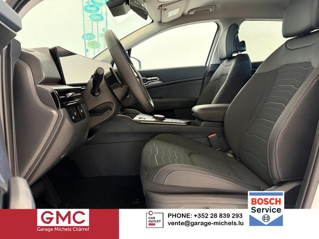 Kia Sportage - Premium 1,6 T-GDI AWD 7DCT 132 kW (180 PS) Sound-Paket, 2-Zonen-Klimaautomatik, Sitz-/Lenkradheizung, Regensensor, Navi, DAB, Apple CarPlay/Android Auto, R&uuml;ckfahrkamera, Parksensoren v/h, adaptive Full-LED, 18 Zoll LM, elektr. Heckklappe,