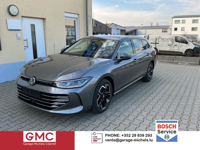 Volkswagen Passat Variant - Elegance P. Dach 18 Zoll Navi. Matrix Massage ACC Kamera