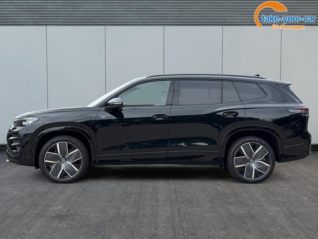 Volkswagen / Tayron / Schwarz / / / PLUG-IN+PANO+AHK+HuD+MATRIX+360 KAM+20ALU+ACC+eHK+BLACK STYLE, Beispielbilder, ggf. teilweise mit Sonderausstattung