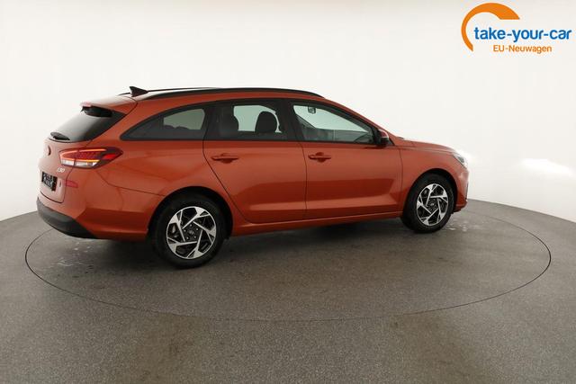 Hyundai - i30 Kombi - EU-Neuwagen - Reimport