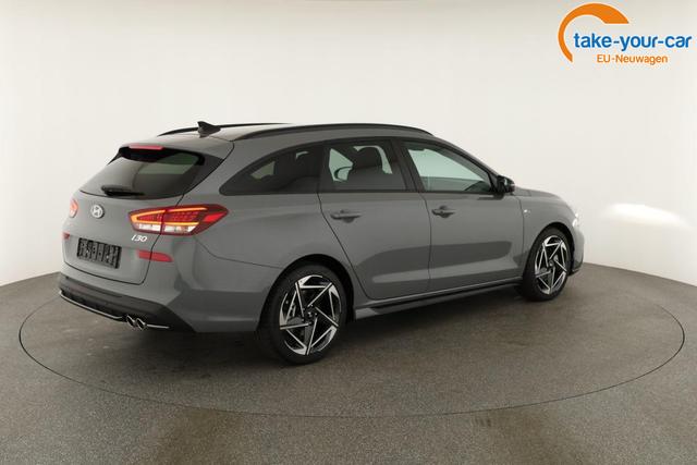 Hyundai - i30 Kombi - EU-Neuwagen - Reimport
