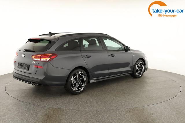 Hyundai - i30 Kombi - EU-Neuwagen - Reimport