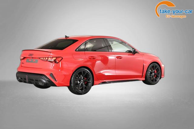 Audi RS3 Limousine 2.5 TFSI 7-Gang S tronic 