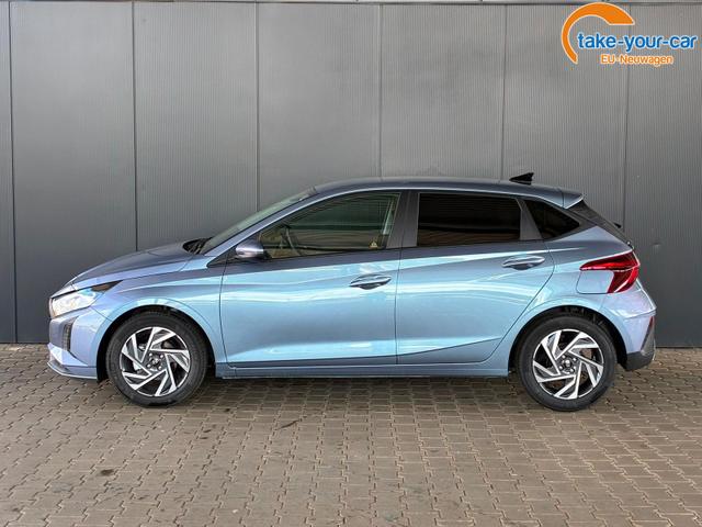 Hyundai i20 Pure 1.2 MPI / Navi PDC Hinten + Kamera Abgedunkelte Scheiben Tempomat Alu 16" 