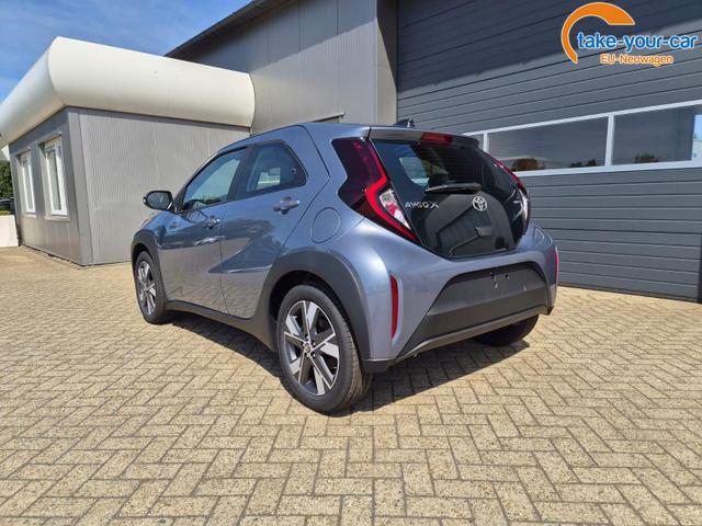 Toyota Aygo X Pure 1.5 Hybrid 116PS Automatik Sitzheizung Klimaautomatik R&uuml;ckf.Kamera AbstandsTempomat Nebelscheinw. Multifunktionslenkrad Bluetooth Touchscreen Apple CarPlay + Android Auto 2xKeyless 