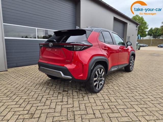 Toyota Yaris Cross 1.5-l 130PS HEV Automatik Style Matrix-LED 4xKamera elektr. Heckklappe Sitzheizung Lenkradheizung Klimaautomatik Navi Bluetooth wireless Apple CarPlay + Android Auto ACC PDC v+h 18"LM 