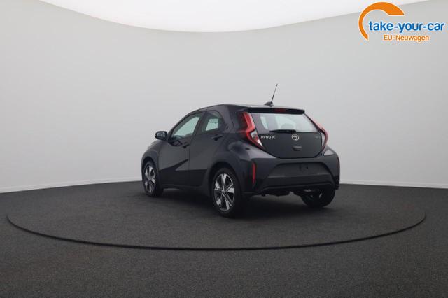Toyota Aygo X Pure 1.5 Hybrid 116PS Automatik Sitzheizung Klimaautomatik R&uuml;ckf.Kamera AbstandsTempomat Nebelscheinw. Multifunktionslenkrad Bluetooth Touchscreen Apple CarPlay + Android Auto 2xKeyless 