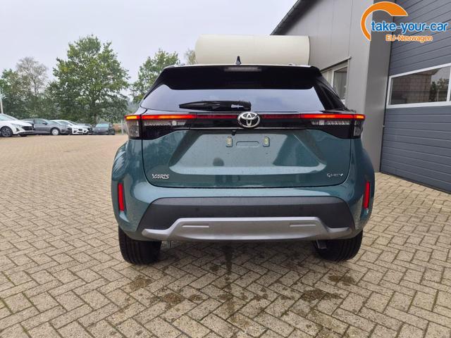 Toyota Yaris Cross 1.5-l 130PS HEV Automatik Style Matrix-LED 4xKamera elektr. Heckklappe Sitzheizung Lenkradheizung Klimaautomatik Navi Bluetooth wireless Apple CarPlay + Android Auto ACC PDC v+h 18"LM 