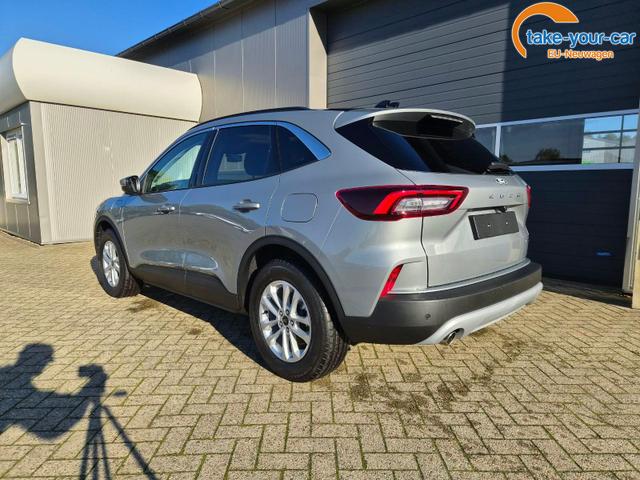 Ford Kuga Titanium 243PS PHEV Automatik elektr. PanoDach Sitzheizung v+h Lenkradheizung Frontscheibe beheizb. Klimaautomatik Navi SYNC4 Apple CarPlay Android Auto Touchscreen PDC 4xKamera 2xKeyless 17"LM vollelektr. Reichweite 66KM 