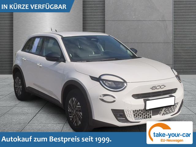 Fiat 600 - Pop SHZ Full-Hybrid 145 PS eDCT Automatik Vorlauffahrzeug