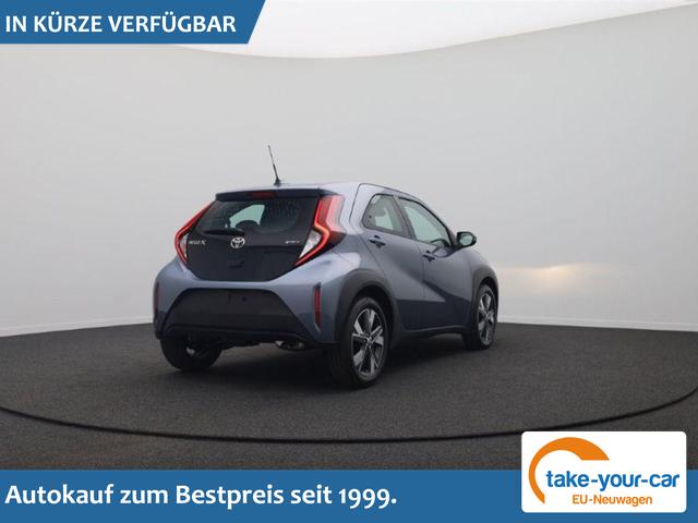 Toyota Aygo X - Pure 1.5 Hybrid 116PS Automatik Sitzheizung Klimaautomatik AbstandsTempomat Multifunktionslenkrad Radio Bluetooth Touchscreen Apple CarPlay + Android Auto Vorlauffahrzeug