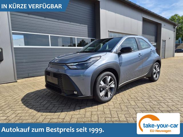 Toyota Aygo X - Pure 1.5 Hybrid 116PS Automatik Sitzheizung Klimaautomatik R&uuml;ckf.Kamera AbstandsTempomat Nebelscheinw. Multifunktionslenkrad Bluetooth Touchscreen Apple CarPlay + Android Auto 2xKeyless Vorlauffahrzeug