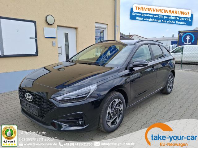 Hyundai i30 Kombi - Family Facelift Navi Kamera SHZ Tempomat PDC v+h Vorlauffahrzeug