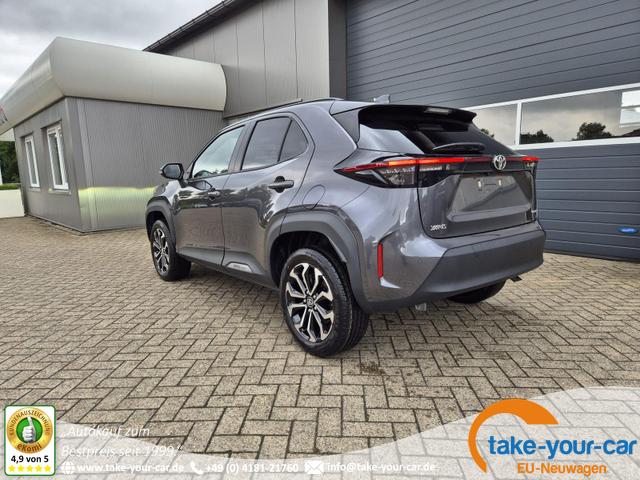 Toyota Yaris Cross - 1.5VVT-iE 130PS Automatik Teamplayer Klimaautomatik Sitzheizung Lenkradheizung PDC v+h Rückf.Kamera 17-LM abged.Scheiben 2xKeyless DAB+ Bluetooth Touchscreen Apple CarPlay Android Auto Vorlauffahrzeug