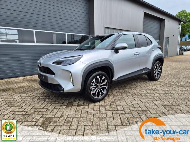 Toyota Yaris Cross - 1.5VVT-iE 130PS Automatik Teamplayer Klimaautomatik Sitzheizung Lenkradheizung PDC v+h Rückf.Kamera 17-LM abged.Scheiben 2xKeyless DAB+ Bluetooth Touchscreen Apple CarPlay Android Auto Vorlauffahrzeug
