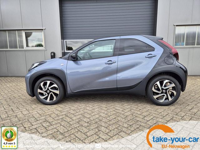 Toyota Aygo X - 1.0 VVT-i 72PS Teamplayer Sitzheizung AbstandsTempomat Multifunktionslenkrad Klima Radio Bluetooth Touchscreen Apple CarPlay + Android Auto 17-LM Vorlauffahrzeug
