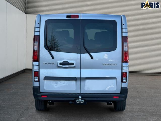 Renault / Trafic / / / / 