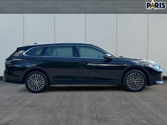 Volkswagen / Passat Variant / Schwarz / / / DSG+AHK+NAVI+MATRIX+MASSAGE+ACC+KAMERA