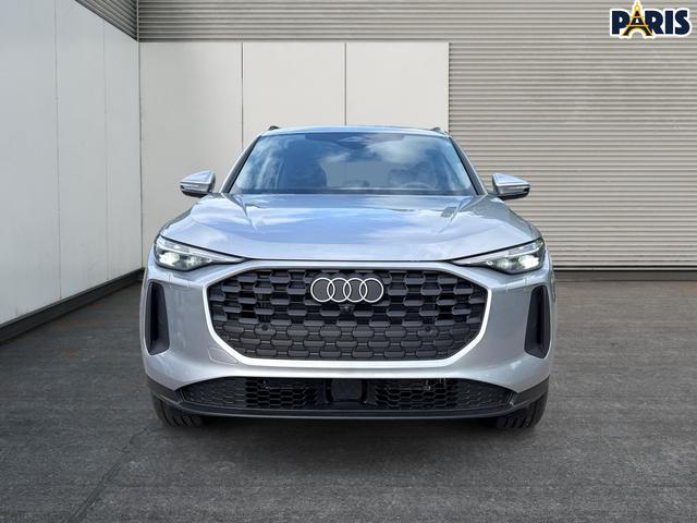 Audi / Q5 / Silber / / / AHK+NAVI+LED+SHZ+PDC