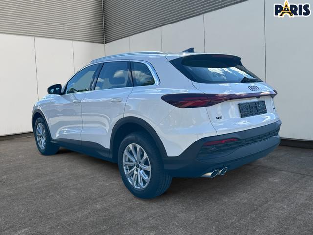 Audi / Q5 / Weiß / / / QUATTRO AHK+NAVI+LED+SHZ+PDC, Beispielbilder, ggf. teilweise mit Sonderausstattung