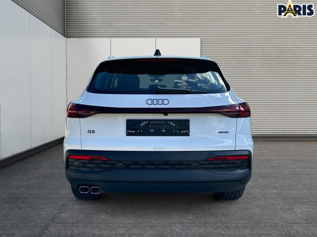 Audi / Q5 / Weiß / / / QUATTRO AHK+NAVI+LED+SHZ+PDC, Beispielbilder, ggf. teilweise mit Sonderausstattung