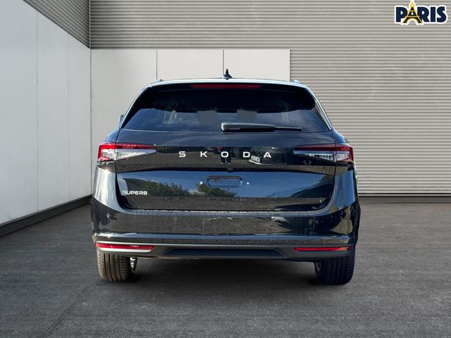 Skoda / Superb Combi / / / / AHK+NAVI+KAM+EL.HECKKL.+KESSY