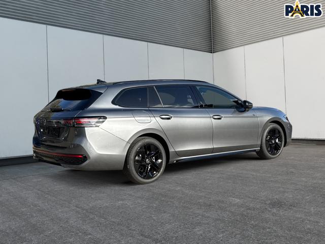 Volkswagen / Passat Variant / Grau / / / 4WD+DSG+AHK+NAVI+HEAD-UP+MATRIX+ACC+BLACK