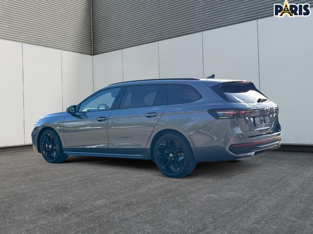 Volkswagen / Passat Variant / Grau / / / 4WD+DSG+AHK+NAVI+HEAD-UP+MATRIX+ACC+BLACK