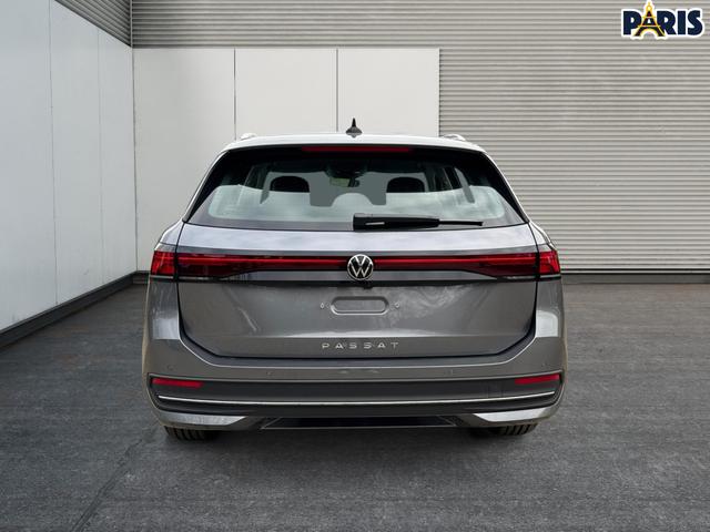 Volkswagen / Passat Variant / Grau / / / DSG+AHK+MASSAGE+NAVI+ACC+KAMERA+LED+17 ALU