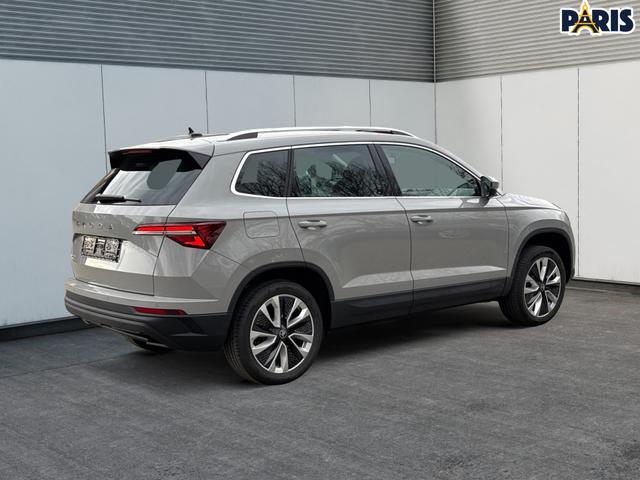 Skoda / Karoq / Grau / / / AHK+KAMERA+EL. HECKKL.+SHZ+ACC+KESSY+18''ALU