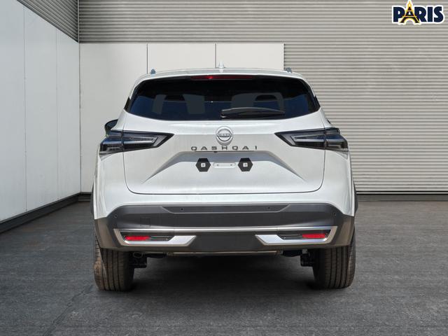 Nissan / Qashqai / Wei&szlig; / / / EL. HECKKL+HEAD-UP+KAMERA+ACC+PDC+SHZ+LED , Beispielbilder, ggf. teilweise mit Sonderausstattung