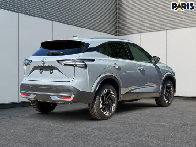 Nissan / Qashqai / Grau / / / EL.HECKKL+HEAD-UP+KAMERA+ACC+PDC+SHZ+LED , Beispielbilder, ggf. teilweise mit Sonderausstattung