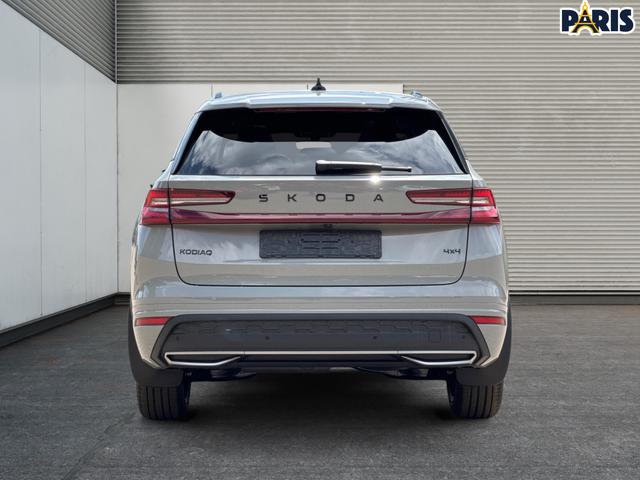 Skoda / Kodiaq / Grau / / / 4x4+AHK+PANO+KAMERA+EL. HECKKL.+NAVI+20 LM