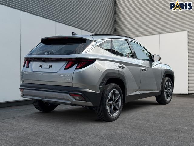 Hyundai / TUCSON / Silber / / / Hybrid NAVI+KAMERA+SHZ+LED+TEMPOMAT+17 ALU+PDC, Beispielbilder, ggf. teilweise mit Sonderausstattung