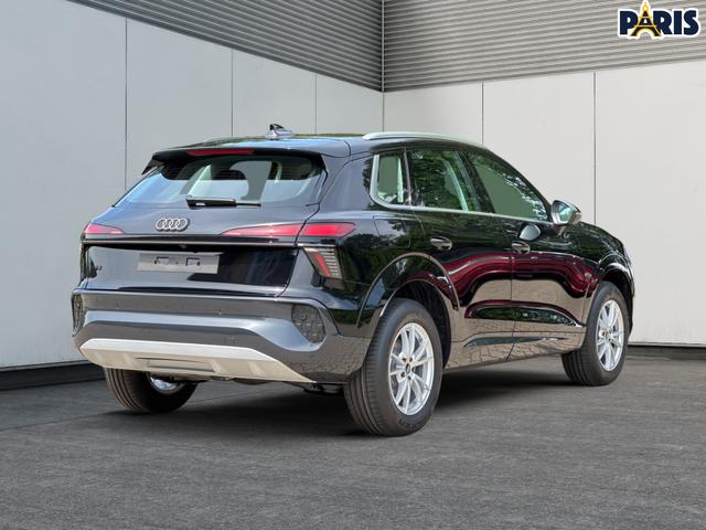 Audi / Q3 / Schwarz / / / KAMERA+NAVI+PDC+EL.HECKKL.+LED+17LM