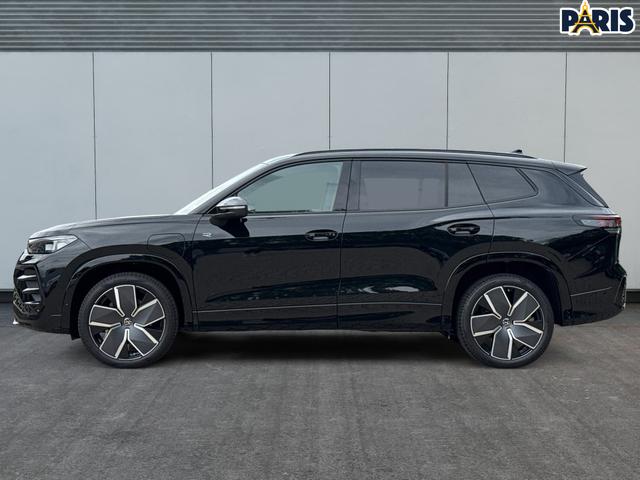 Volkswagen / Tayron / Schwarz / / / PLUG-IN+PANO+AHK+HuD+MATRIX+360 KAM+20ALU+ACC+eHK+BLACK STYLE, Beispielbilder, ggf. teilweise mit Sonderausstattung