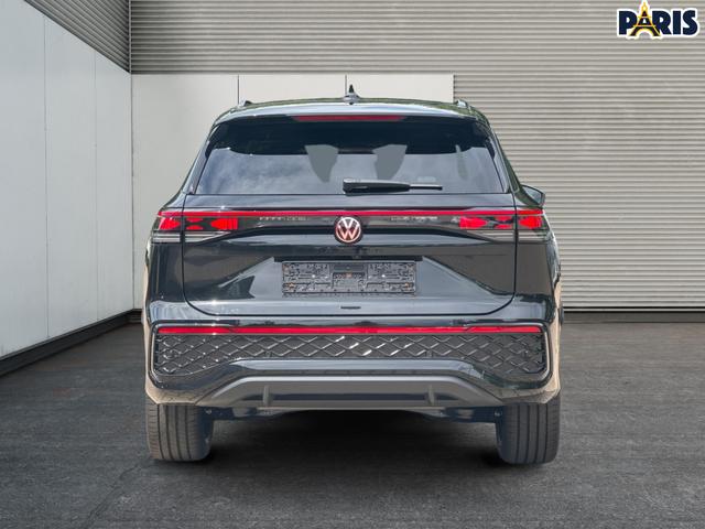 Volkswagen / Tayron / Schwarz / / / PLUG-IN+PANO+AHK+HuD+MATRIX+360 KAM+20ALU+ACC+eHK+BLACK STYLE