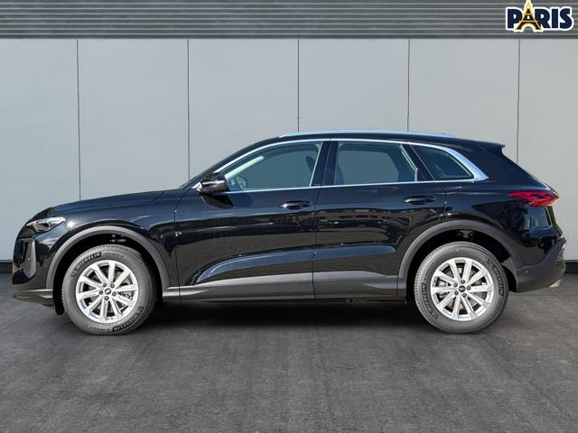 Audi / Q5 / Schwarz / / / QUATTRO+NAVI+KAMERA+AHK+PANO+SHZ+PDC+ACC