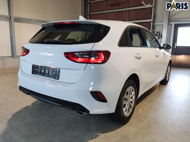 Kia / Ceed Sportswagon / Weiß / / / 