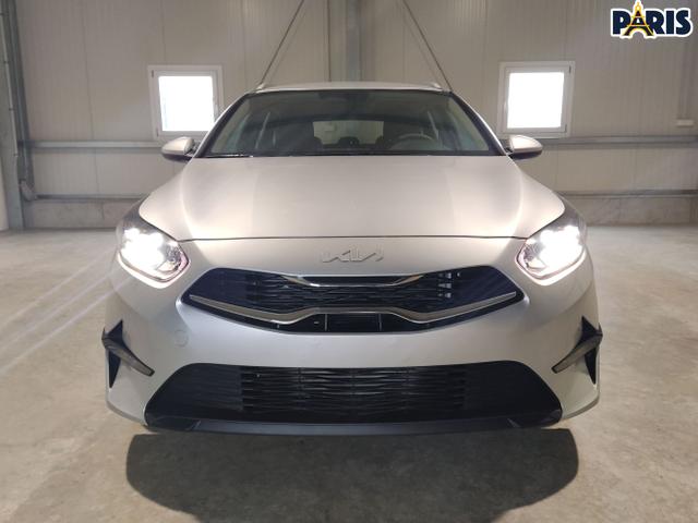 Kia / Ceed Sportswagon / Silber / / / , Beispielbilder, ggf. teilweise mit Sonderausstattung