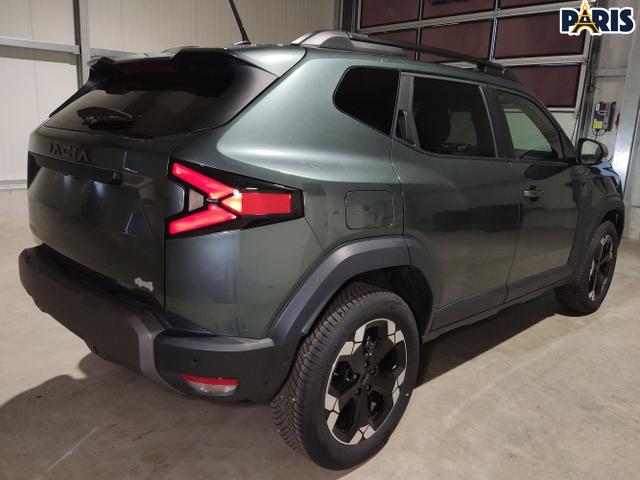 Dacia / Duster / Grün / / / , Beispielbilder, ggf. teilweise mit Sonderausstattung