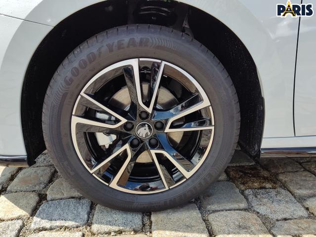 Skoda / Fabia / Weiß / / / , Beispielbilder, ggf. teilweise mit Sonderausstattung