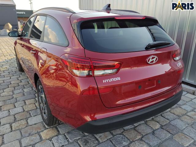 Hyundai / i30 Kombi / Rot / / / , Beispielbilder, ggf. teilweise mit Sonderausstattung