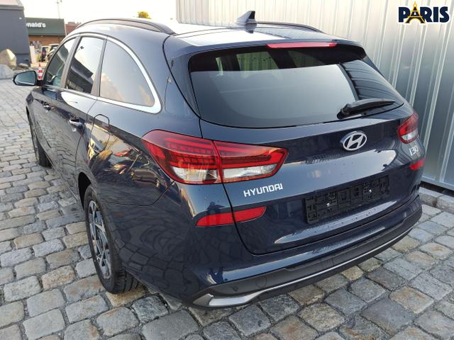 Hyundai / i30 Kombi / Blau / / / , Beispielbilder, ggf. teilweise mit Sonderausstattung