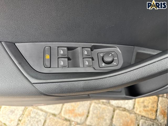 Skoda / Karoq / Schwarz / / / , Beispielbilder, ggf. teilweise mit Sonderausstattung