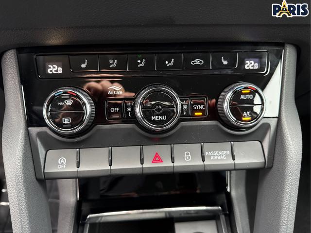 Skoda / Karoq / Schwarz / / / , Beispielbilder, ggf. teilweise mit Sonderausstattung