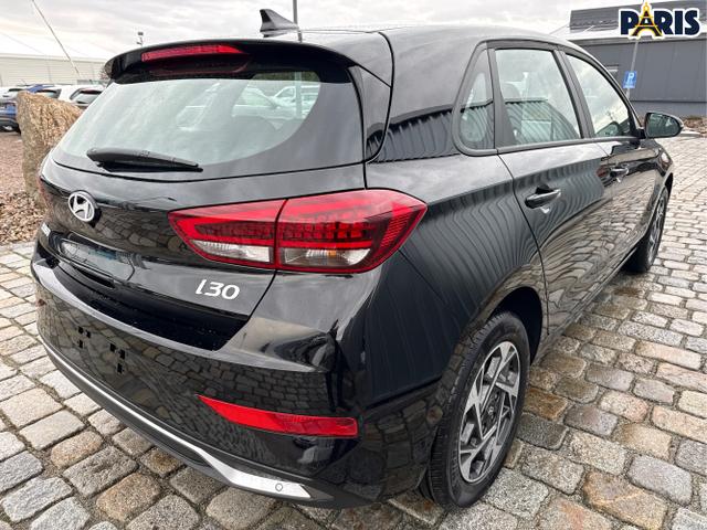 Hyundai / i30 / Schwarz / / / 