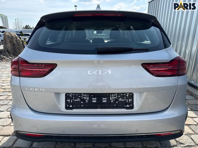 Kia / Ceed / Silber / / / , Beispielbilder, ggf. teilweise mit Sonderausstattung